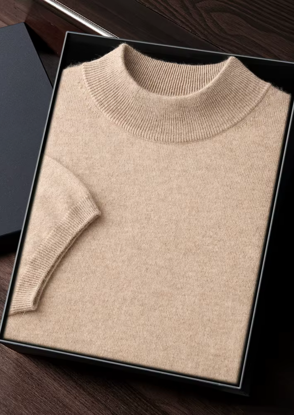 MATEO | CAMISETA DE CUELLO ALTO PREMIUM.