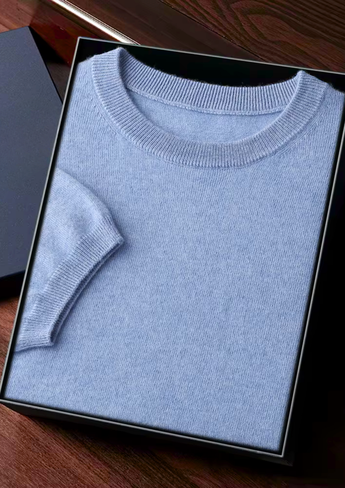 LUCAS | CAMISETA CLÁSICA DE ALGODÓN.