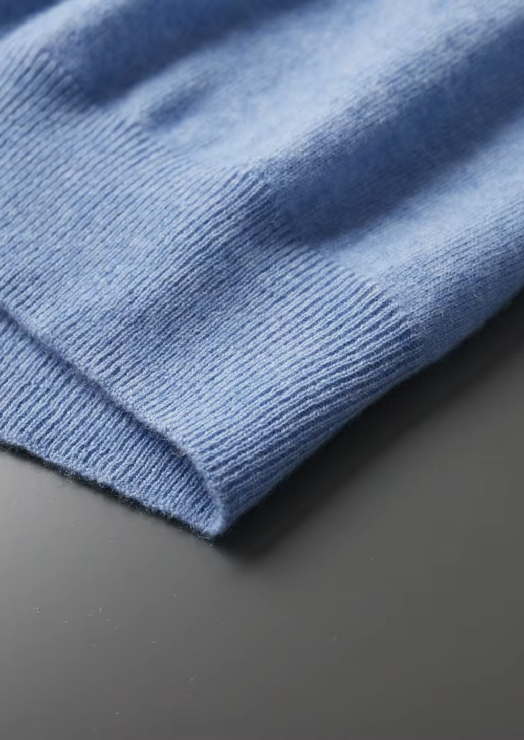MATEO | CAMISETA DE CUELLO ALTO PREMIUM.