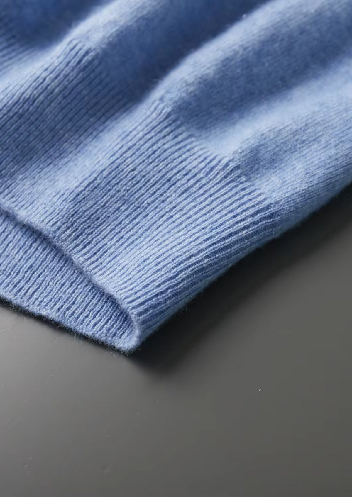 LUCAS | CAMISETA CLÁSICA DE ALGODÓN.