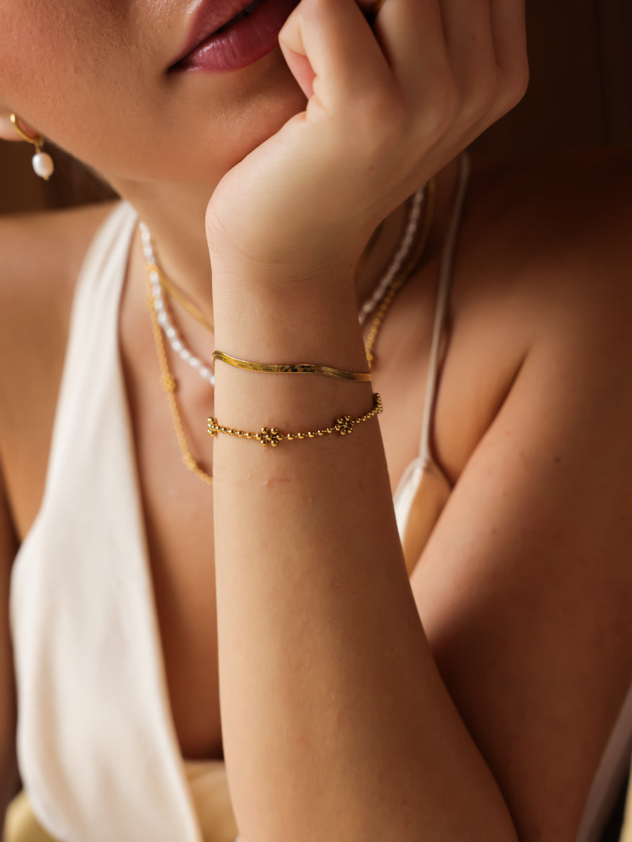 EMMA | PULSERA DE PERLAS ELEGANCE.