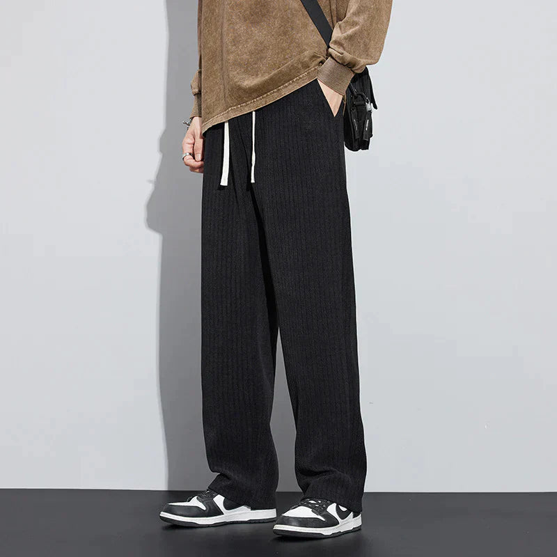 ROMÁN | PANTALÓN CLÁSICO DE CORTE RECTO.