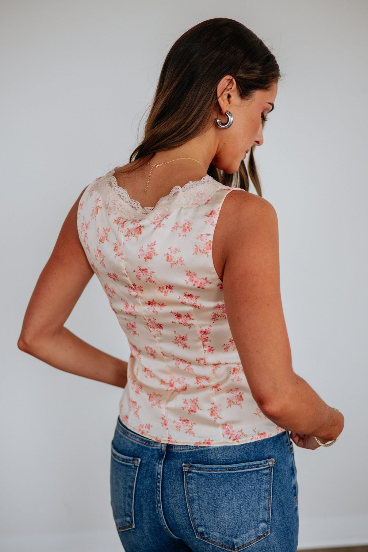 CARISA | TOP FLORAL ROMÁNTICO.