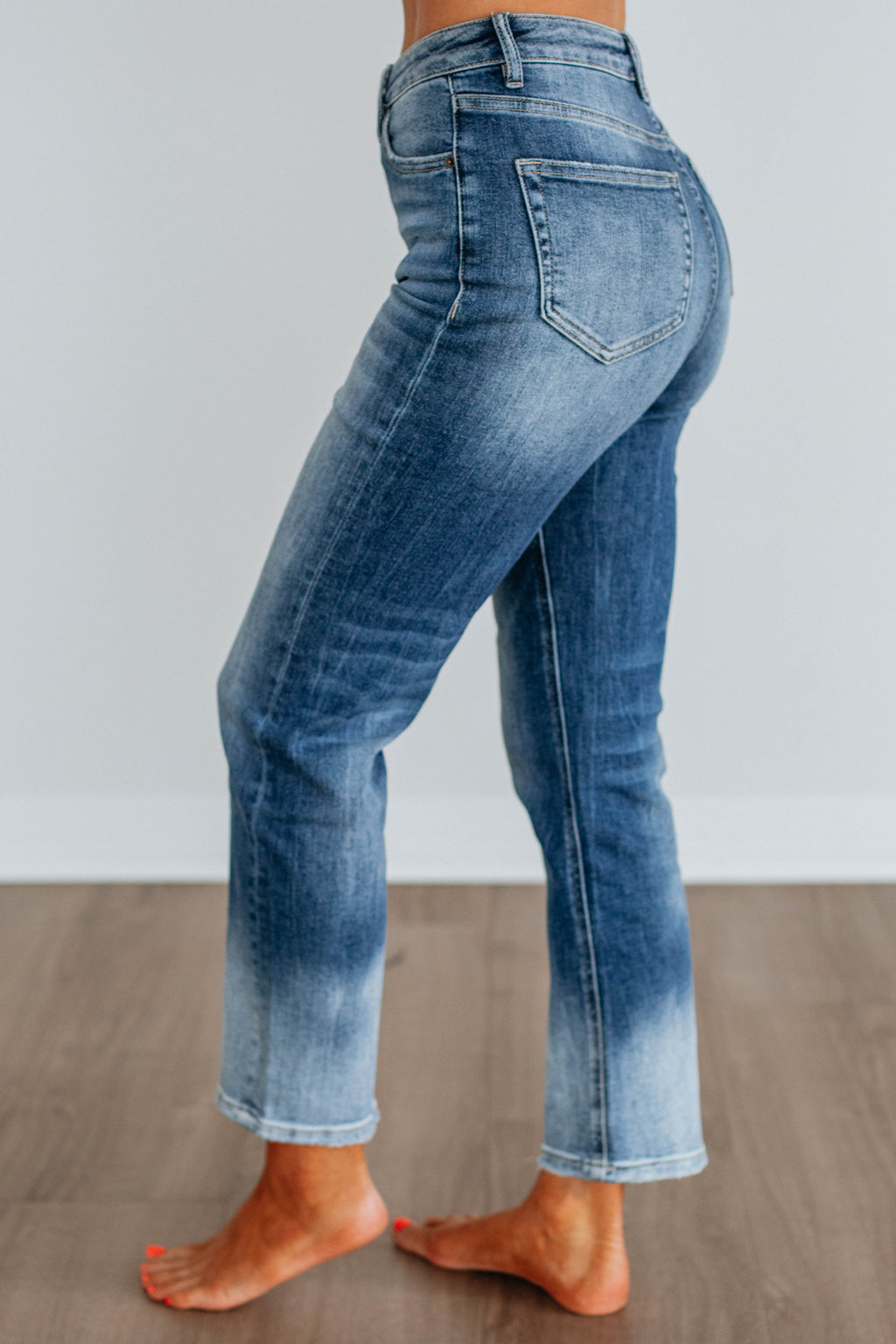 NICOLE | VAQUEROS MOM FIT.