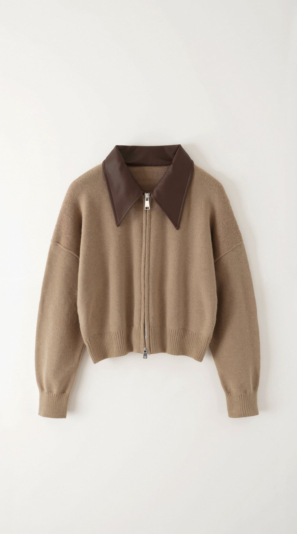 Irene | Chaqueta Corta de Punto con Cuello