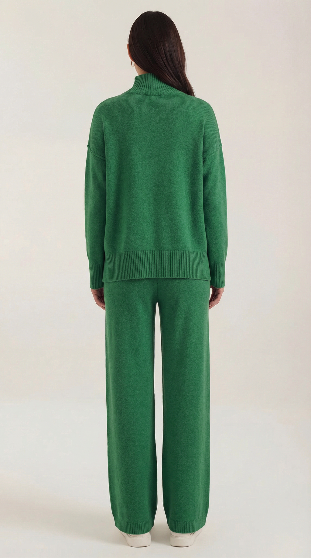 Paloma | Conjunto de Suéter de Cuello Alto de Punto y Pantalones Vaqueros