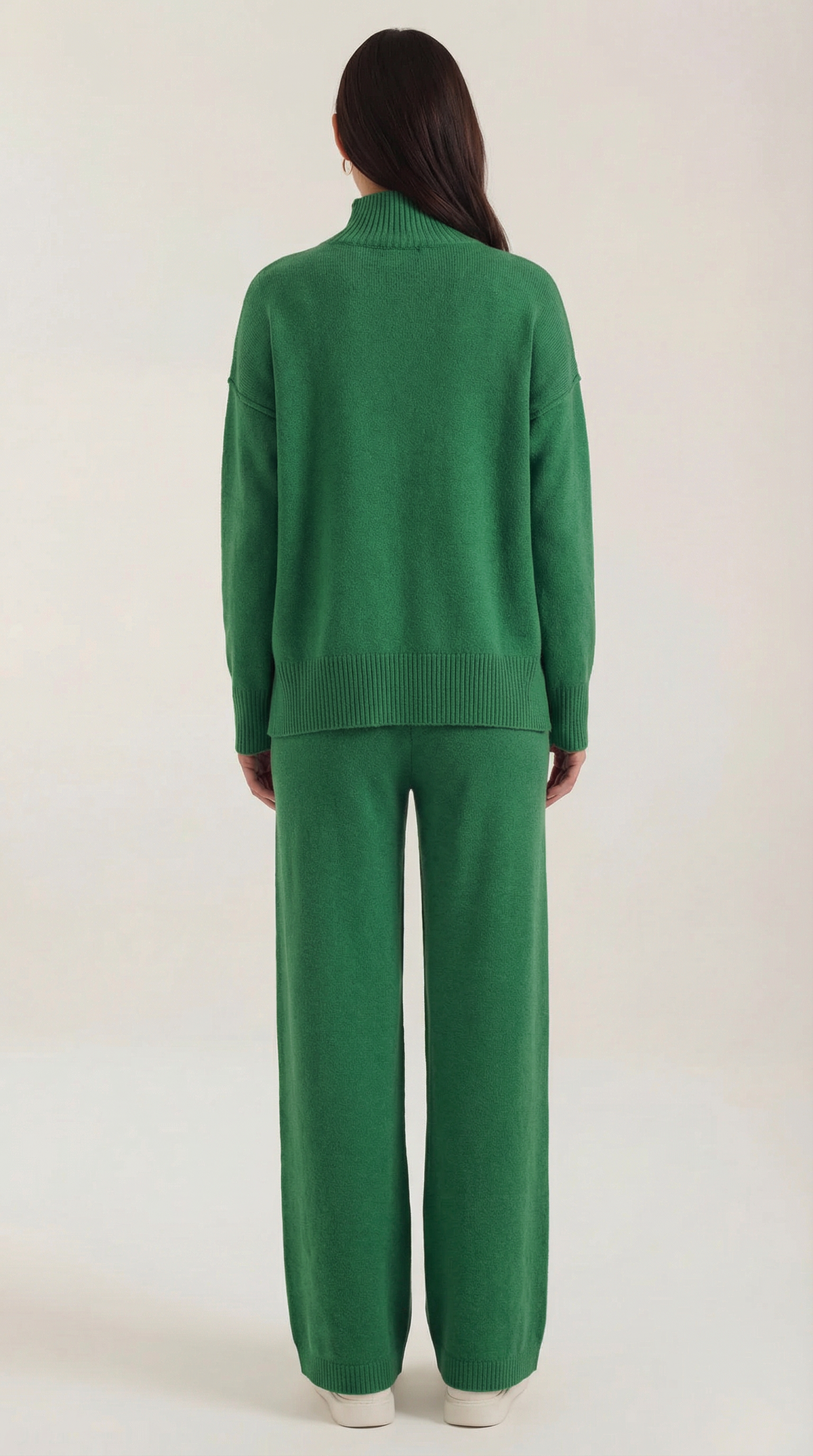 Paloma | Conjunto de Suéter de Cuello Alto de Punto y Pantalones Vaqueros