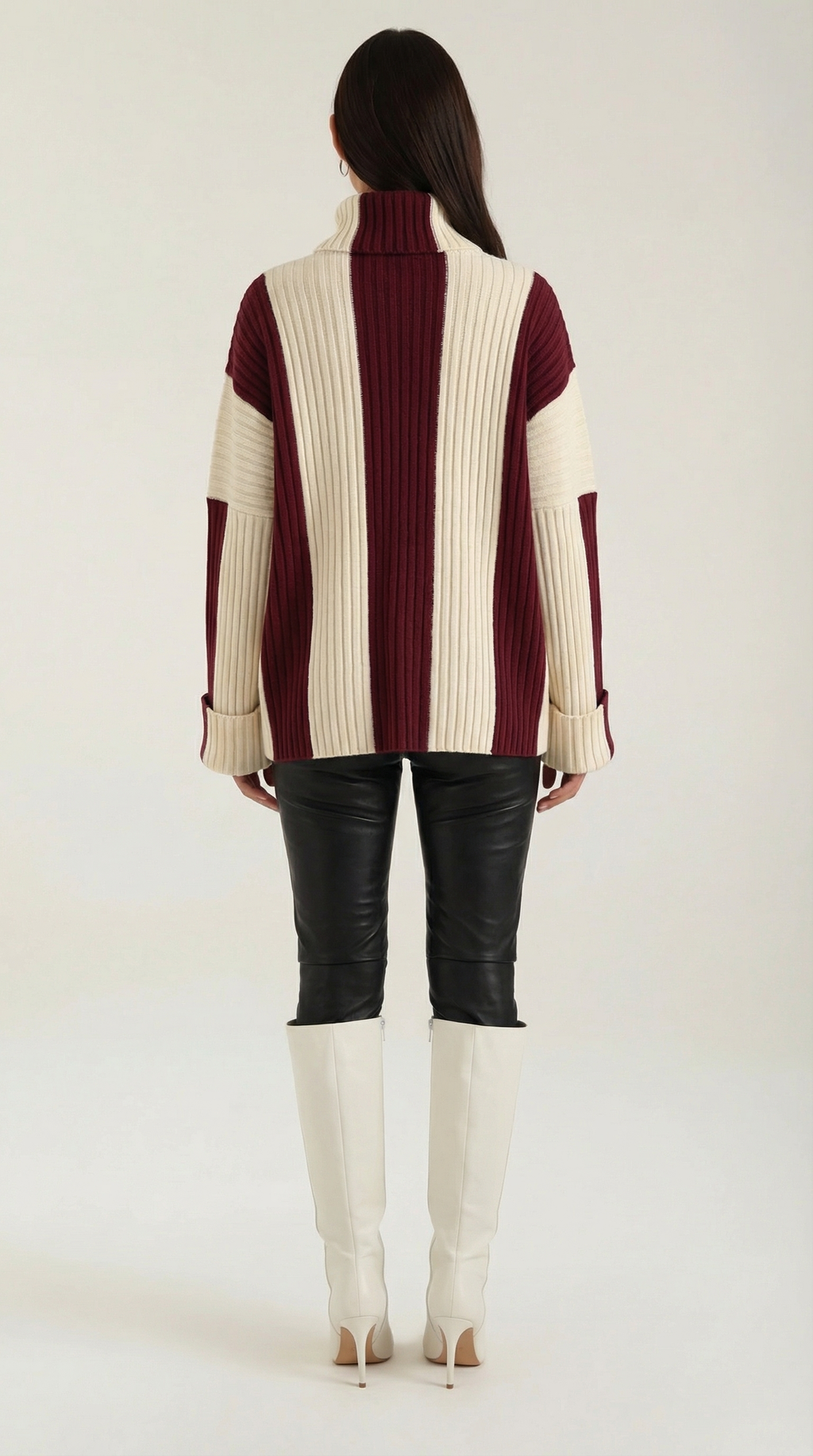 June | Suéter Oversize de Cuello Alto con Rayas