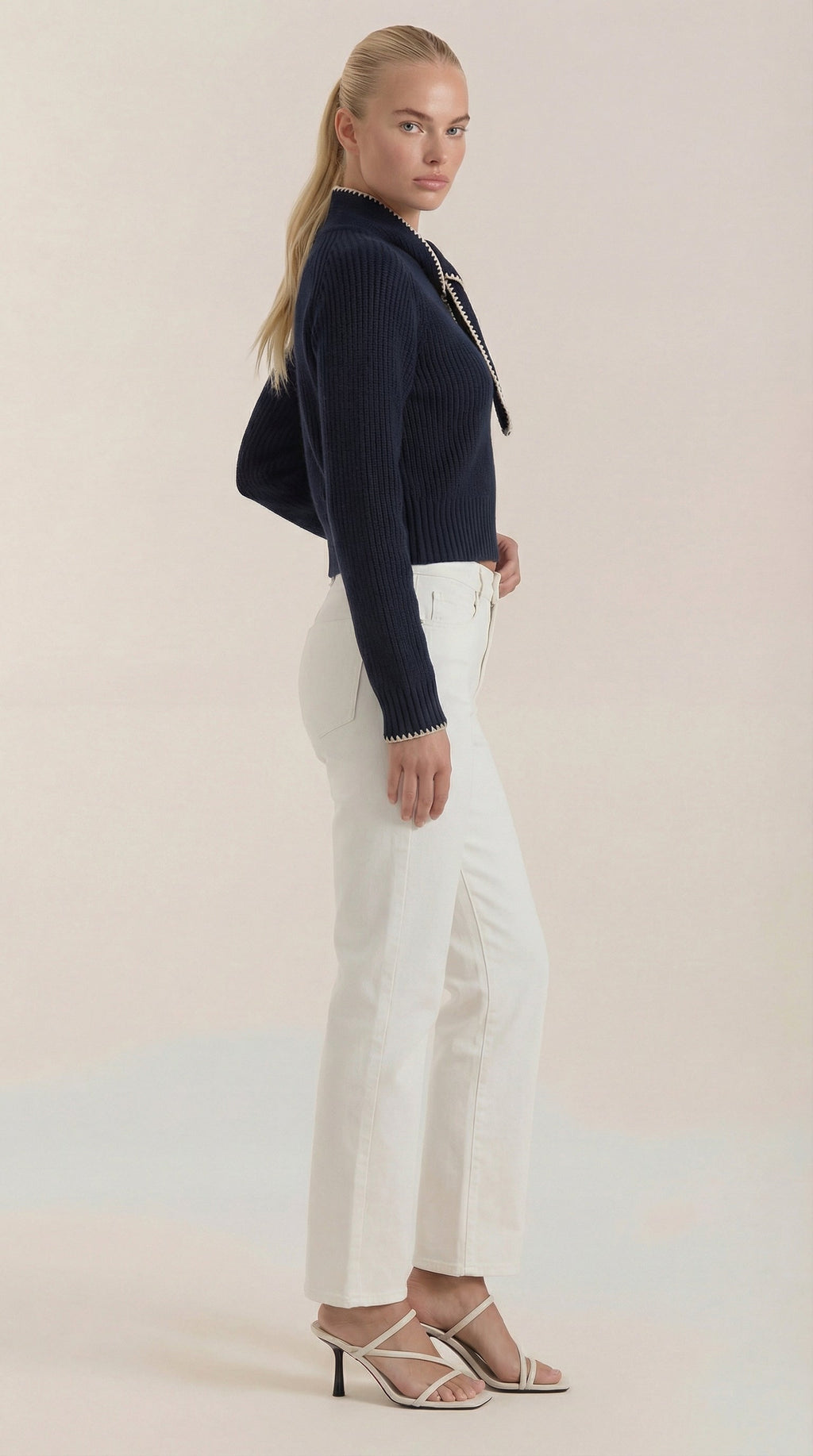 Karla | Suéter de Canalé con Cuello Tipo Solapa