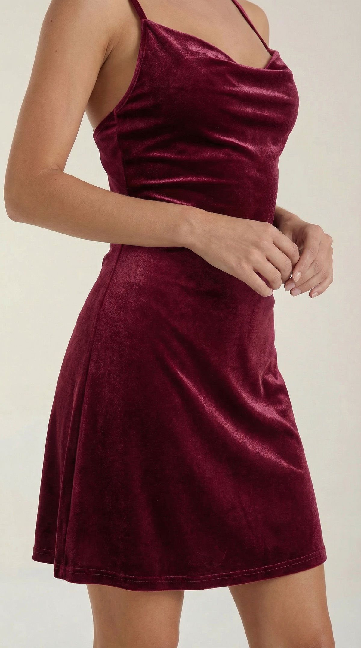 Olivia | Vestido Mini Cami Verde Oliva
