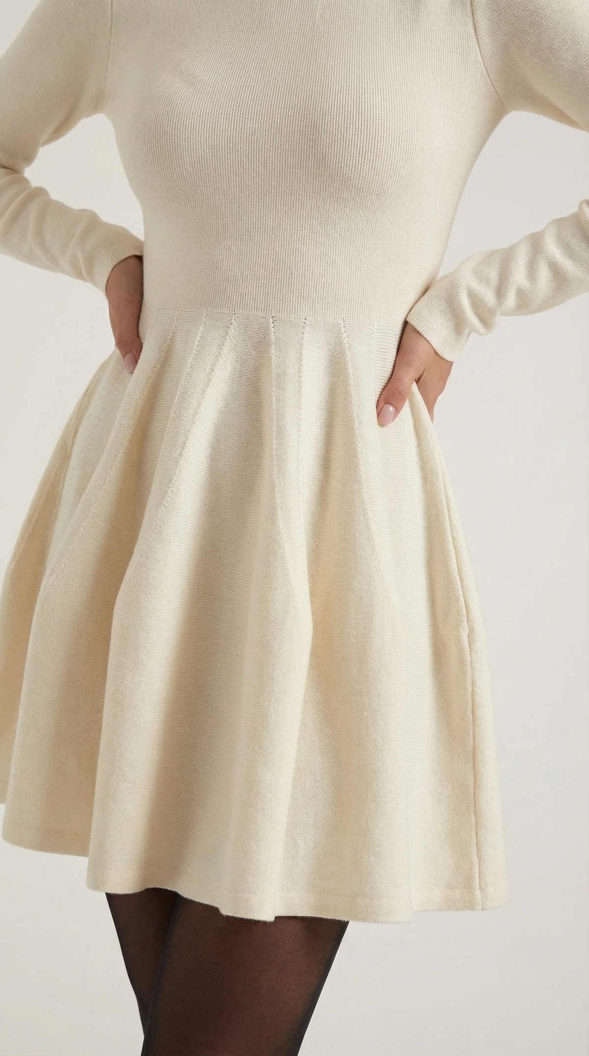 Tiffany | Vestido Mini de Manga Larga con Pliegues