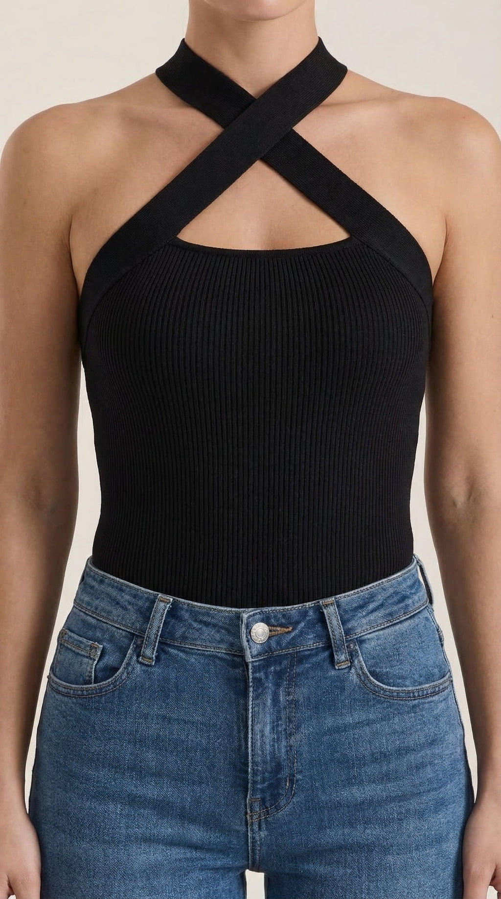 Brianna | Top Halter con Tirantes Entrecruzados