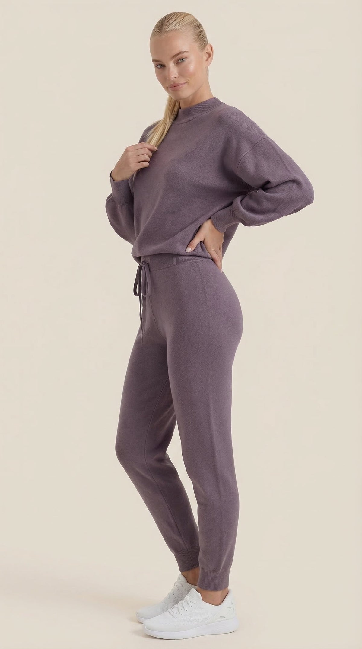 Mavis | Conjunto Lounge de Punto con Cuello Alto